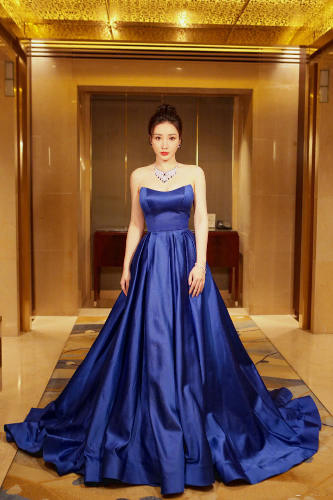 �����������춬�����������ķ�����սĨ��ȹ��˭������